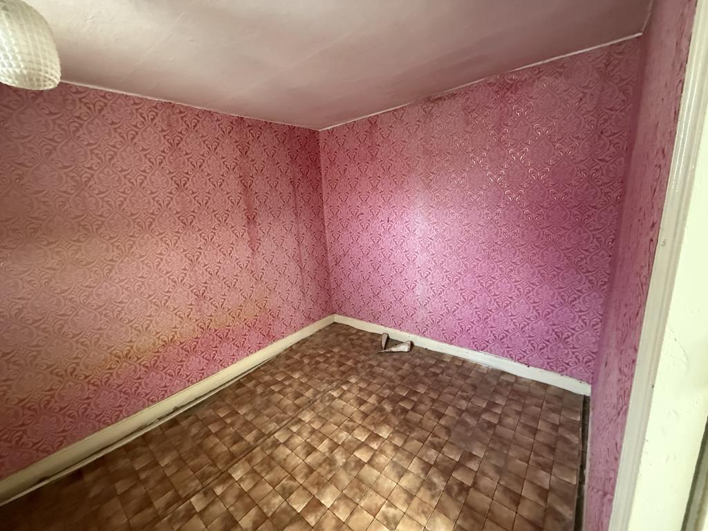 Lot: 70 - MID-TERRACE COTTAGE FOR REPAIR AND REFURBISHMENT - Bedroom three